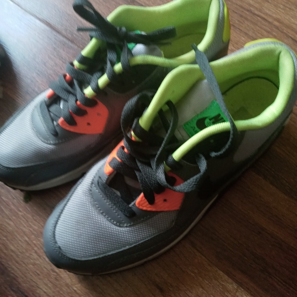 Shoes
